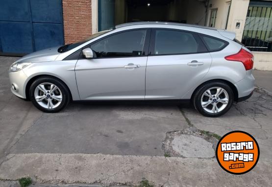 Autos - Ford FOCUS 1.6 5P S 2014 Nafta 145000Km - En Venta