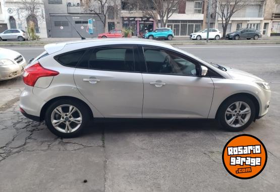 Autos - Ford FOCUS 1.6 5P S 2014 Nafta 145000Km - En Venta