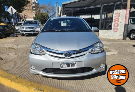 Autos - Toyota Etios xls 1.5 2015 Nafta 130000Km - En Venta