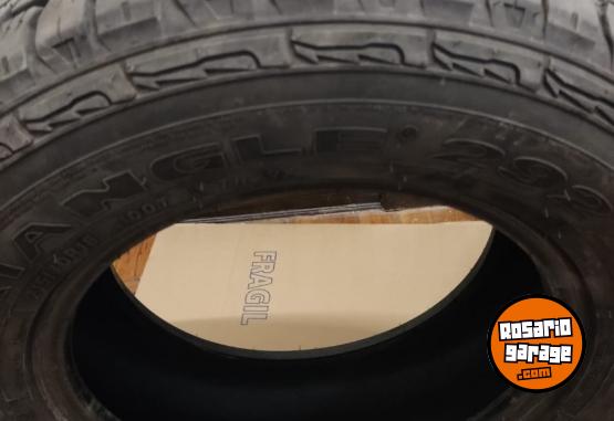 Accesorios para Autos - CUBIERTAS 225/75/16 - En Venta