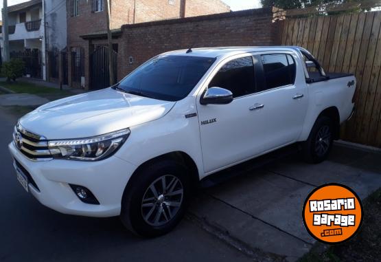 Camionetas - Toyota Hilux srx 4x4 automtica 2018 Diesel 27000Km - En Venta