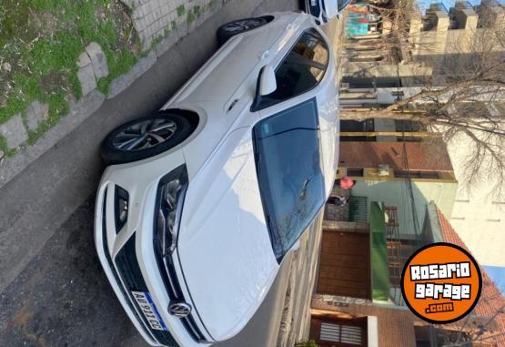 Autos - Volkswagen Virtus 2019 Nafta 60000Km - En Venta