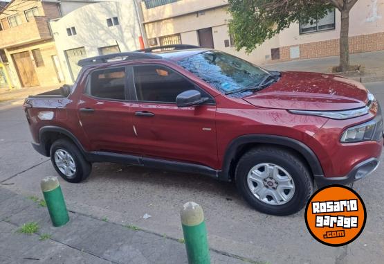 Camionetas - Fiat Toro Freedom 2017 Diesel 80000Km - En Venta