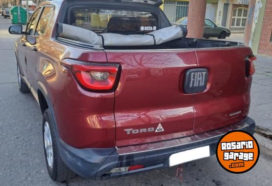 Camionetas - Fiat Toro Freedom 2017 Diesel 80000Km - En Venta