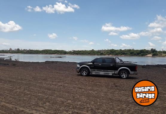 Camionetas - RAM 1500 laramie 2014 GNC 158000Km - En Venta