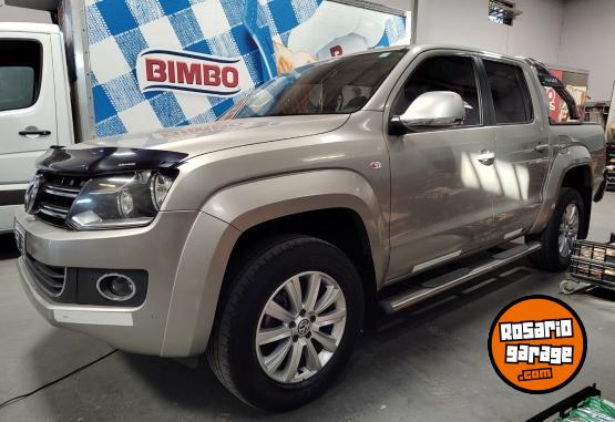 Camionetas - Volkswagen AMAROK HIGHLINE 4X2 AT 2015 Diesel 150000Km - En Venta