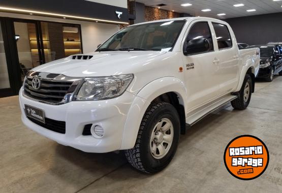 Camionetas - Toyota HILUX DC SR 3.0L 4X4 2015 2015 Diesel 230000Km - En Venta