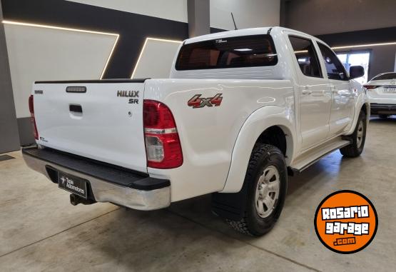 Camionetas - Toyota HILUX DC SR 3.0L 4X4 2015 2015 Diesel 230000Km - En Venta