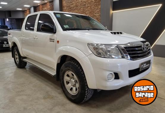 Camionetas - Toyota HILUX DC SR 3.0L 4X4 2015 2015 Diesel 230000Km - En Venta