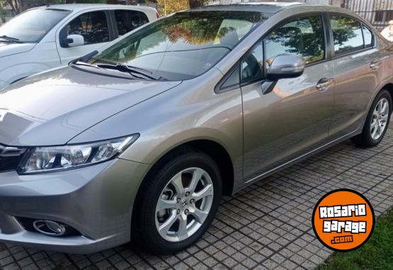 Autos - Honda Civic 2014 Nafta 102000Km - En Venta