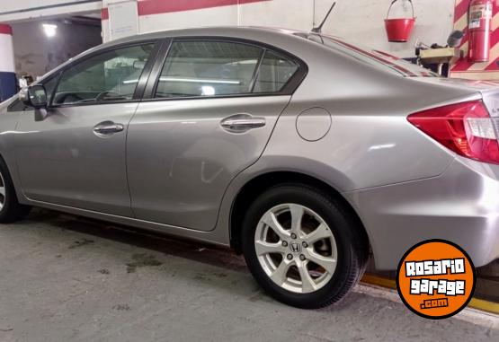 Autos - Honda Civic 2014 Nafta 102000Km - En Venta