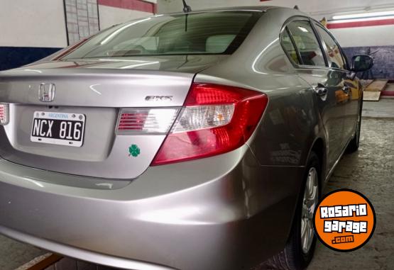 Autos - Honda Civic 2014 Nafta 102000Km - En Venta