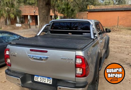 Camionetas - Toyota Hilux 2021 Diesel 80000Km - En Venta