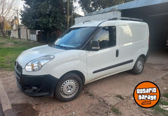 Utilitarios - Fiat Doblo cargo 2015 Nafta 208000Km - En Venta