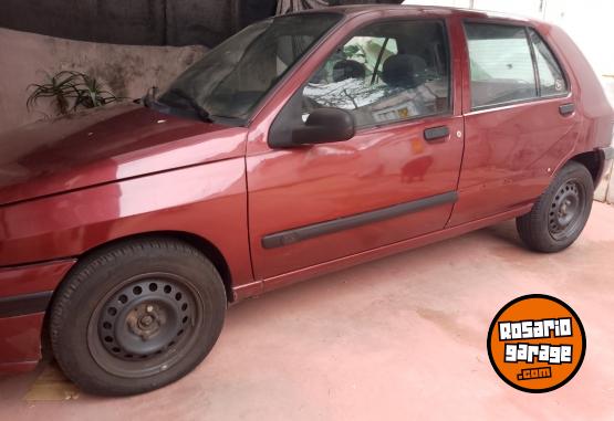 Autos - Renault Clio 1999 Diesel 160000Km - En Venta