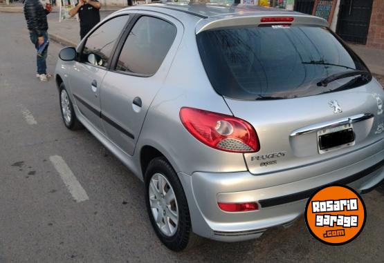 Autos - Peugeot 207 2012 Nafta 150000Km - En Venta