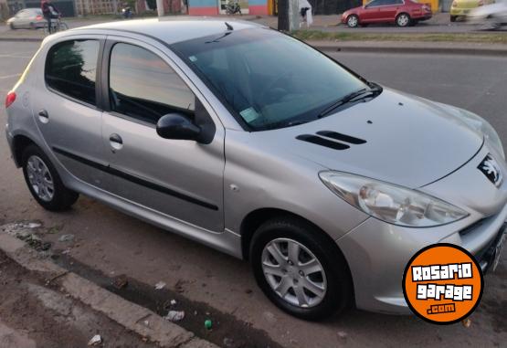 Autos - Peugeot 207 2012 Nafta 150000Km - En Venta