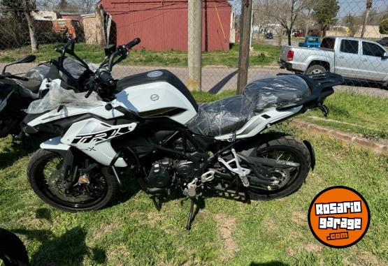 Motos - Benelli TRK 502 X 2024 Nafta 0Km - En Venta