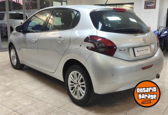 Autos - Peugeot 208 ALLURE 2019 Nafta 125200Km - En Venta