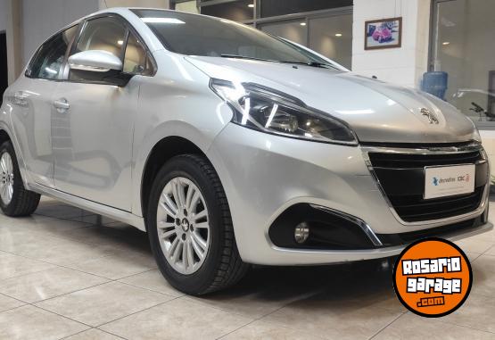 Autos - Peugeot 208 ALLURE 2019 Nafta 125200Km - En Venta