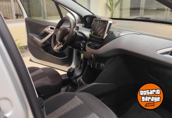 Autos - Peugeot 208 ALLURE 2019 Nafta 125200Km - En Venta