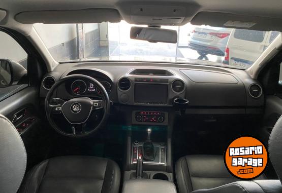 Camionetas - Volkswagen Amarok Hilglhine 4x4 AT 2016 Diesel 130000Km - En Venta