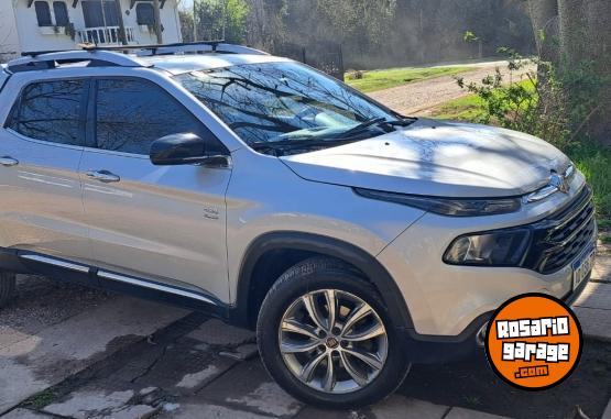 Camionetas - Fiat TORO VOLCANO 2018 Diesel 86000Km - En Venta