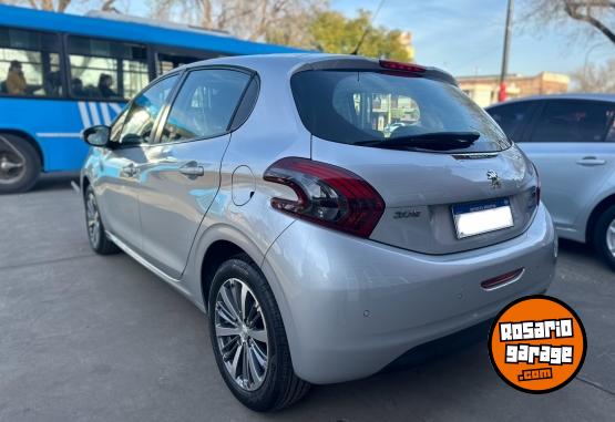 Autos - Peugeot 208 ALLURE NAV 1.6 2017 Nafta 72000Km - En Venta