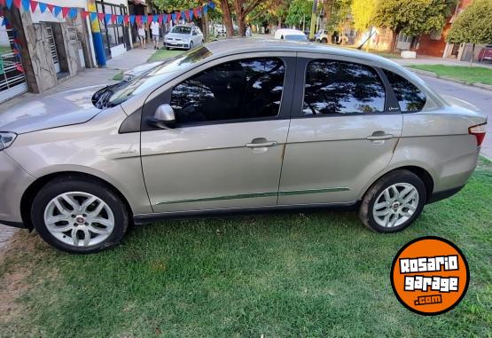 Autos - Fiat Grand Siena 2013 Nafta 150000Km - En Venta