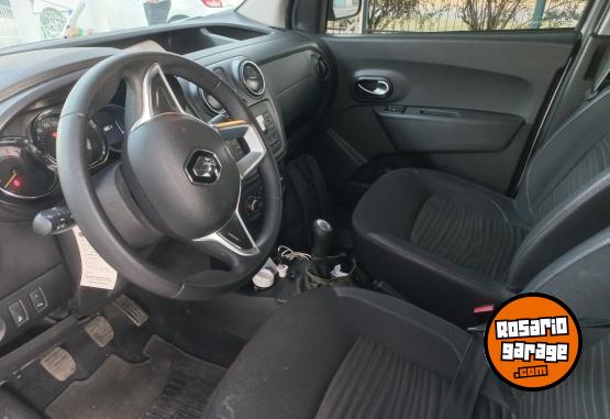 Utilitarios - Renault Kangoo  Express Confort 2020 Nafta 56000Km - En Venta