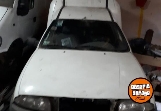 Utilitarios - Ford Courier 1998 Diesel 111111Km - En Venta