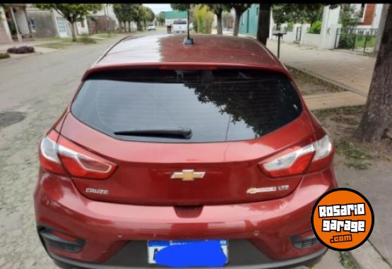 Autos - Chevrolet Cruze II LTZ PLUS 2017 Nafta 98000Km - En Venta