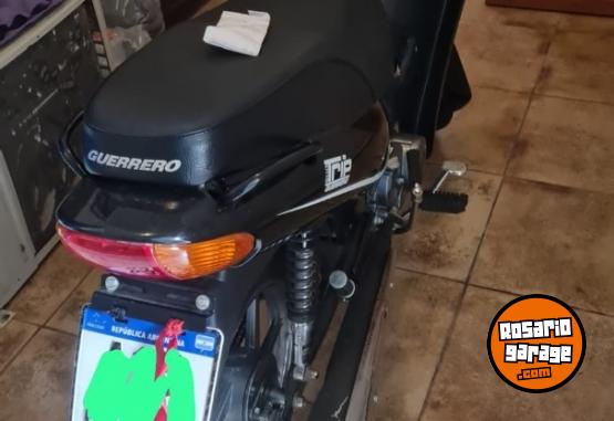 Motos - Guerrero Trip full full 2022 Nafta 5000Km - En Venta