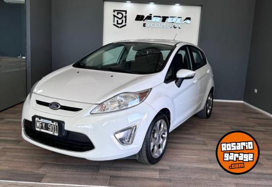 Autos - Ford Fiesta Kinectic 2013 Nafta 130200Km - En Venta