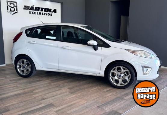 Autos - Ford Fiesta Kinectic 2013 Nafta 130200Km - En Venta