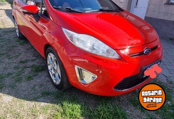 Autos - Ford Fiesta kinetic titanium 2013 Nafta 129000Km - En Venta