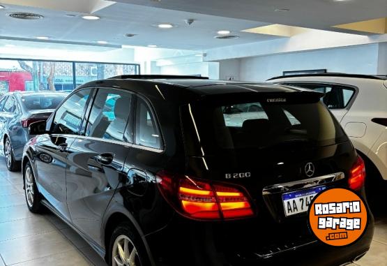 Autos - Mercedes Benz B200 SPORT 2016 Nafta 41000Km - En Venta