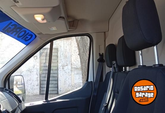 Utilitarios - Ford Transit 2022 Diesel 25504Km - En Venta