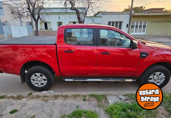 Camionetas - Ford Ranger XLS 2018 Diesel 149000Km - En Venta