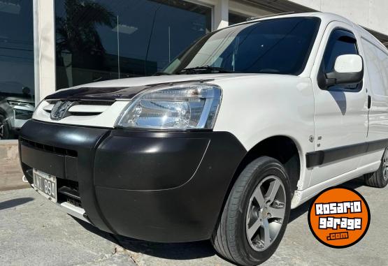 Utilitarios - Peugeot PARTNER FURGON 1.6 HDI 2012 Diesel 147000Km - En Venta