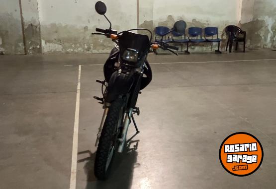 Motos - Honda Tornado 2012 Nafta 6500Km - En Venta