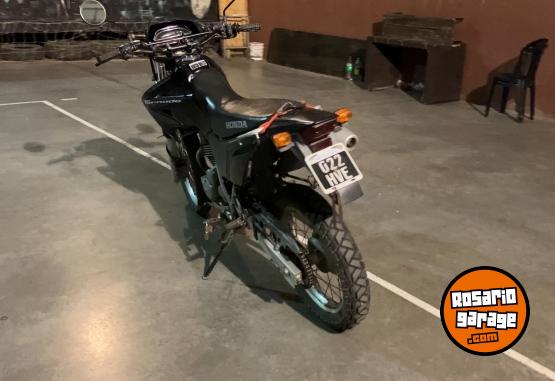 Motos - Honda Tornado 2012 Nafta 6500Km - En Venta