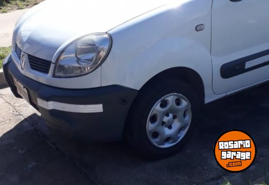 Utilitarios - Renault Kangoo 2012 GNC 220000Km - En Venta