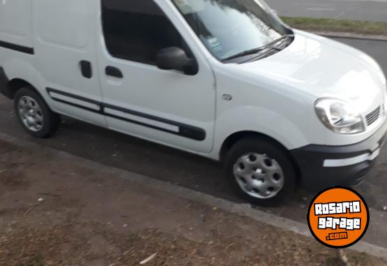 Utilitarios - Renault Kangoo 2012 GNC 220000Km - En Venta