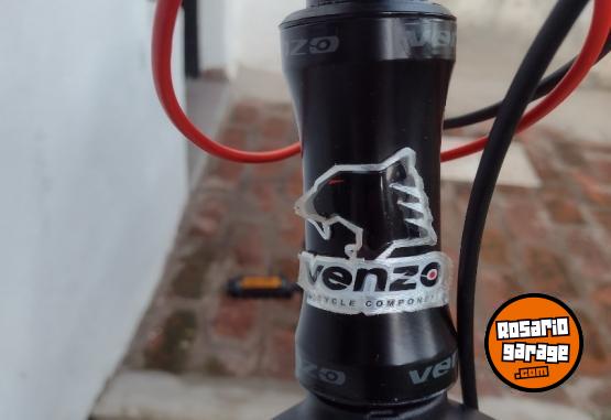 Deportes - BICICLETA VENZO R29 CUADRO DE ALUMINIO CON FRENO A DISCO MECANICO!!  SIN USO!!! - En Venta