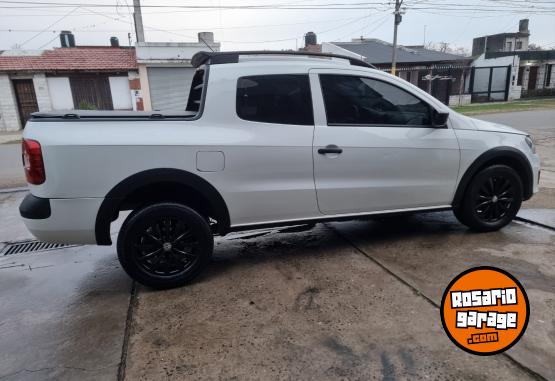 Camionetas - Volkswagen Volkswagen saveiro 2016 Nafta 140000Km - En Venta