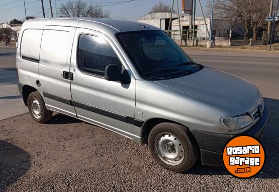 Utilitarios - Peugeot Partner 2006 Diesel 265000Km - En Venta