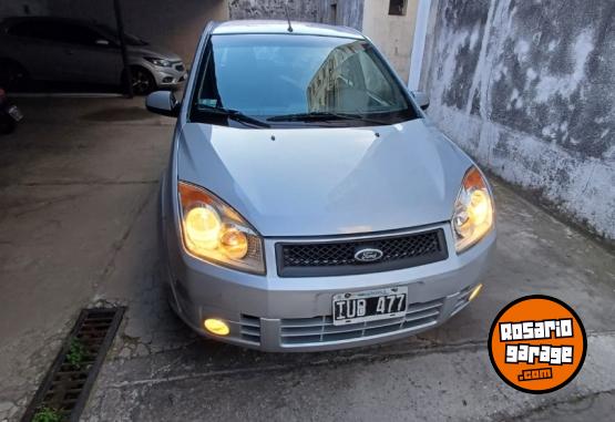 Autos - Ford FIESTA FULL 2010 Nafta 190000Km - En Venta