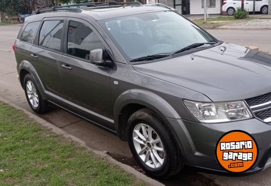 Camionetas - Dodge Journey 2.4 7 asientos 2013 Nafta 170000Km - En Venta