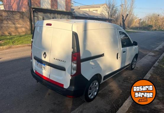 Utilitarios - Renault Kangoo  II  E. Confort 2021 GNC 53700Km - En Venta